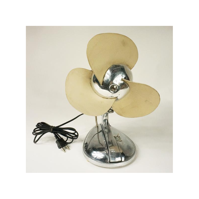 Small aluminum fan with three rubber blades