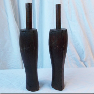 Wooden boot shaping mold