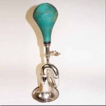 Chrome-plated brass car horn (small model)