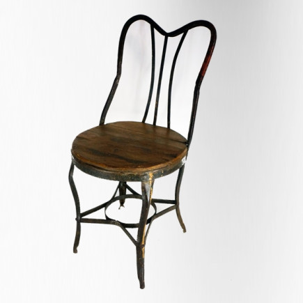 Chaise de jardin en fer et bois dossier lyre