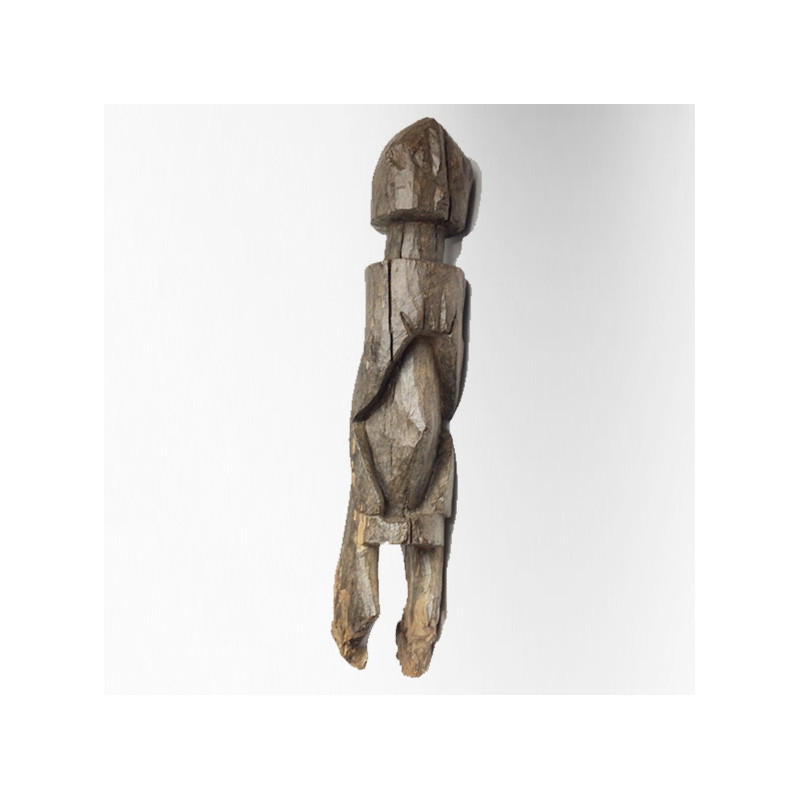 Standing figure. Nigeria