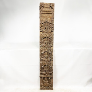 Panneau en teck sculpté de scènes de vie indienne XIXème S.