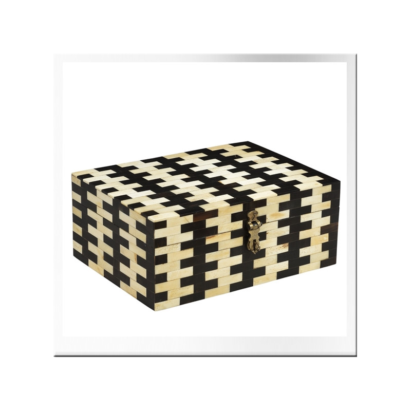 Coffret en bois et os de chameau