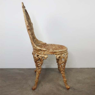 Chaise de jardin en fonte