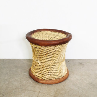 Tabouret en osier assise en corde bord cuir