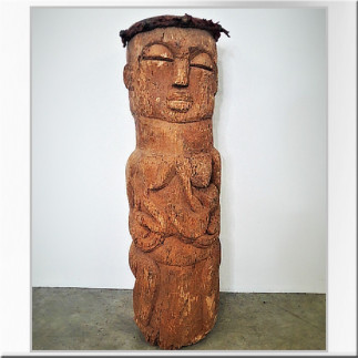 Tambour anthropomorphe en bois à décor d'une maternité - Afrique de l'Ouest