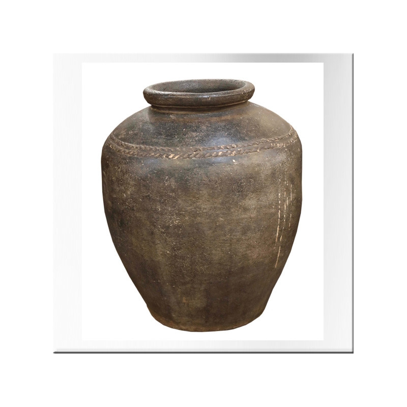 Jarre en terre cuite laquée noire