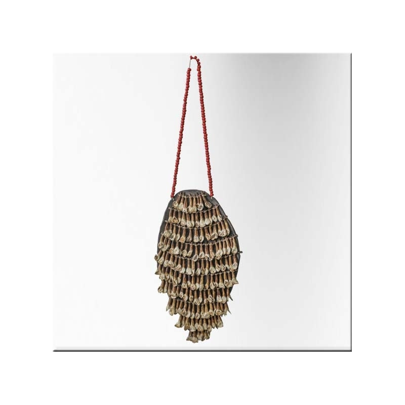 Collier pectoral en cuir et dents