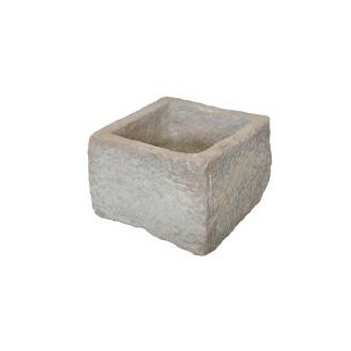 Rectangular stone basin 17th century