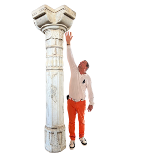 Exceptional suite of four white marble columns in three parts 18th century