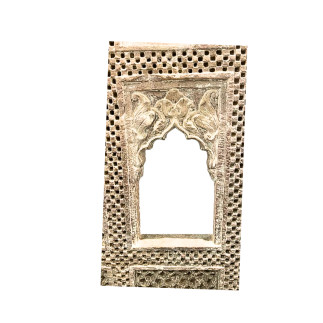Pair of tall rectangular one-piece beige sandstone lattice panels 18th century