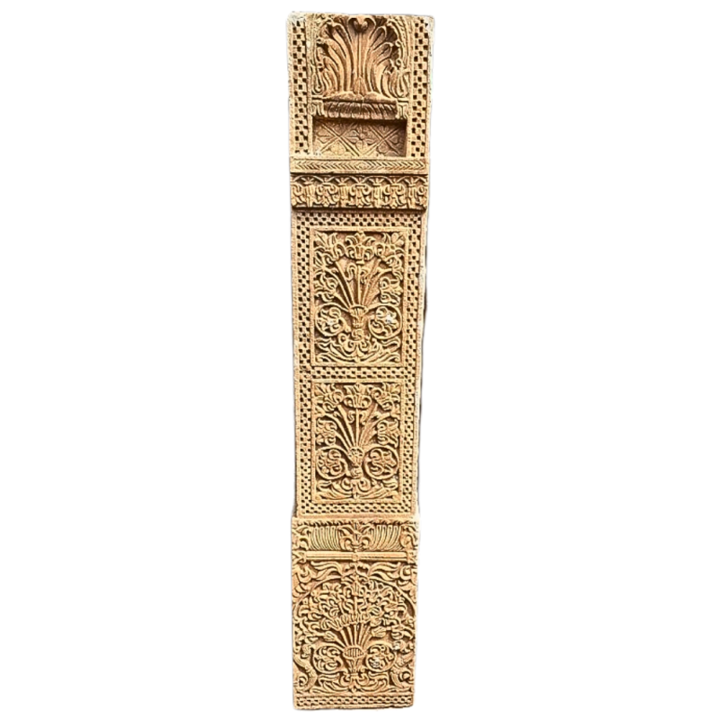 Haut panneau mural rectangulaire en grès beige monobloc Inde XVIIIème siècle