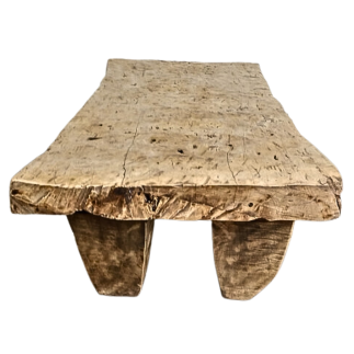 Lit Naga en bois monobloc