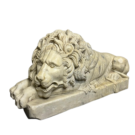 lion-monumental-en-marbre-blanc-de-carrare-fin-xviiie-siecle-debut-xix