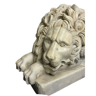 Monumental lion in white Carrara marble late 18th century early 19th century