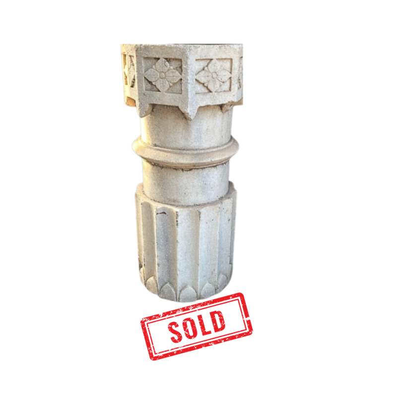 Upperpart of a white marble column 17th Century