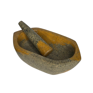 Petit mortier en marbre bi-tons et de forme ovale , accompagné de son pilon conique. XVIII ème siècle.