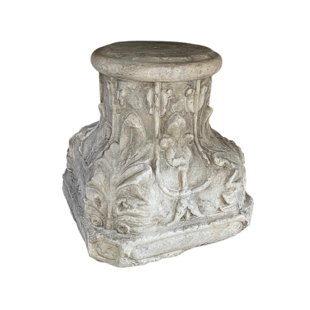 Single piece column base in finely carved white marble capital. 17th Century.