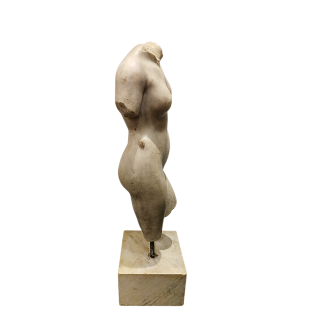 Female Torso in White Marble. 18th Century, or earlier.