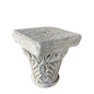 Chapiteau en marbre sculpté toutes faces. XVIII ème siècle ou antérieur.