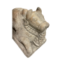 Nandi, taureau sacré couché, sculpture en pierre taillée. Inde, XVII ème siècle.