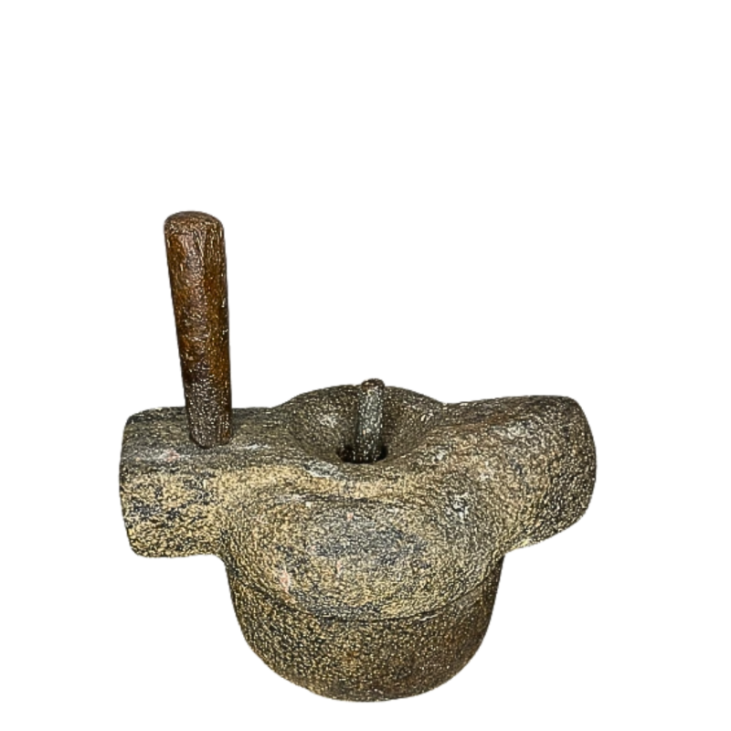 Moulin à sel taillé dans un bloc de granite. XVIIᵉ siècle.