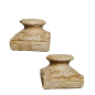 Paire de bases de colonnes en marbre blanc à décor de feuillage stylisé. XIV - XV ème siècle ou antérieure.