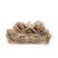 Fronton en pierre sculptée à décor végétal. XVIII ème siècle
