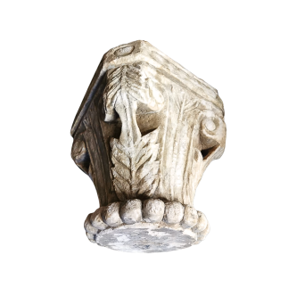 Chapiteau en marbre blanc monobloc. XVIII ème siècle ou antérieur.