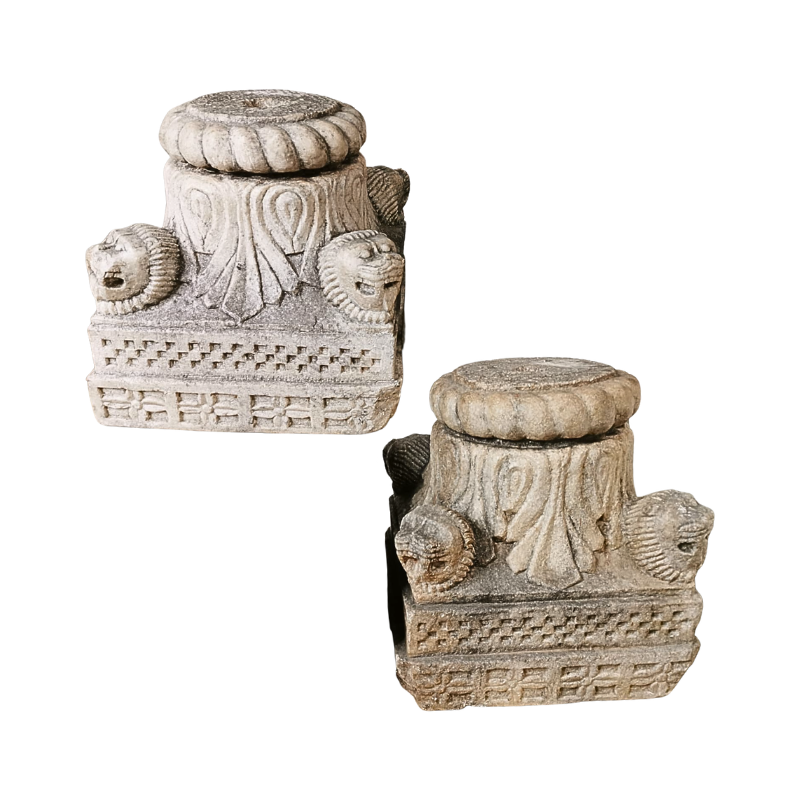 Pair of carved white marble column bases. Late 17th century or early 18th century.