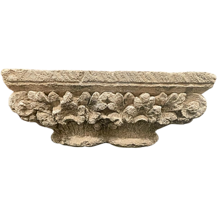 Important chapiteau double en pierre. XII ème - XIII ème siècle.