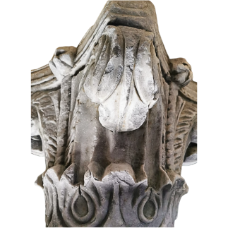 Paire de chapiteaux sculptés toutes faces, en marbre blanc. Epoque Bysantine, XIV -XV ème siècle ou antérieure.