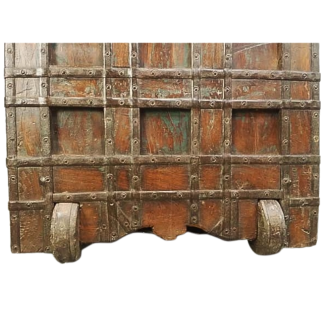 Chest from Gujarat in teak and iron (very big size)